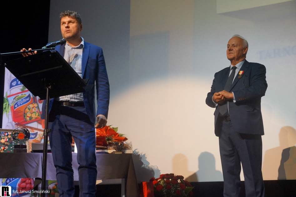 55-lat-firmy-Tarel-do-internetuJPG-248