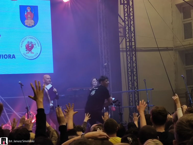 Skrzyszow-koncert-Golec-uOrkiestra_-Fot.-Janusz-Smolinski-11