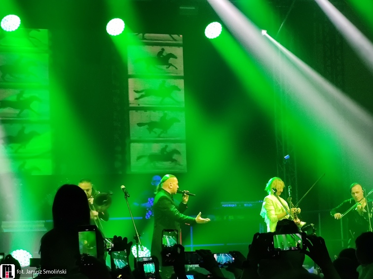 Skrzyszow-koncert-Golec-uOrkiestra_-Fot.-Janusz-Smolinski-12