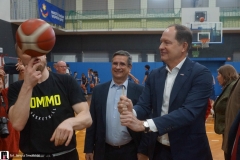 Harlem-Globetrotters-Mark-Brzezinski-09665