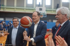 Harlem-Globetrotters-Mark-Brzezinski-09668