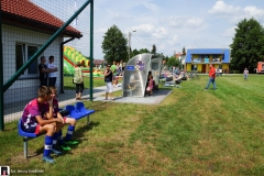Nowa-murawa-i-szatnie-w-Medrzechowie-01594