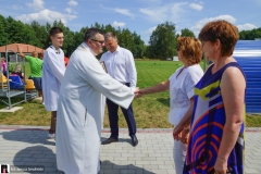 Nowa-murawa-i-szatnie-w-Medrzechowie-01599