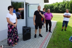 Nowa-murawa-i-szatnie-w-Medrzechowie-01612