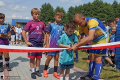 Nowa-murawa-i-szatnie-w-Medrzechowie-01622