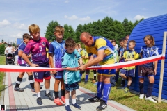 Nowa-murawa-i-szatnie-w-Medrzechowie-01624