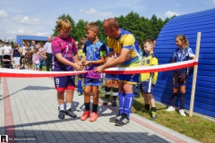 Nowa-murawa-i-szatnie-w-Medrzechowie-01628