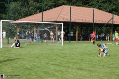 Nowa-murawa-i-szatnie-w-Medrzechowie-01801