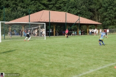 Nowa-murawa-i-szatnie-w-Medrzechowie-01803