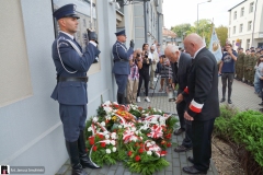 tablica-wiezniarmkom-z-Ravensbruck-02516