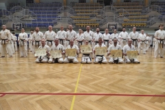 czarne-pasy-dla-siedmiorga-karatekow-90-of-96