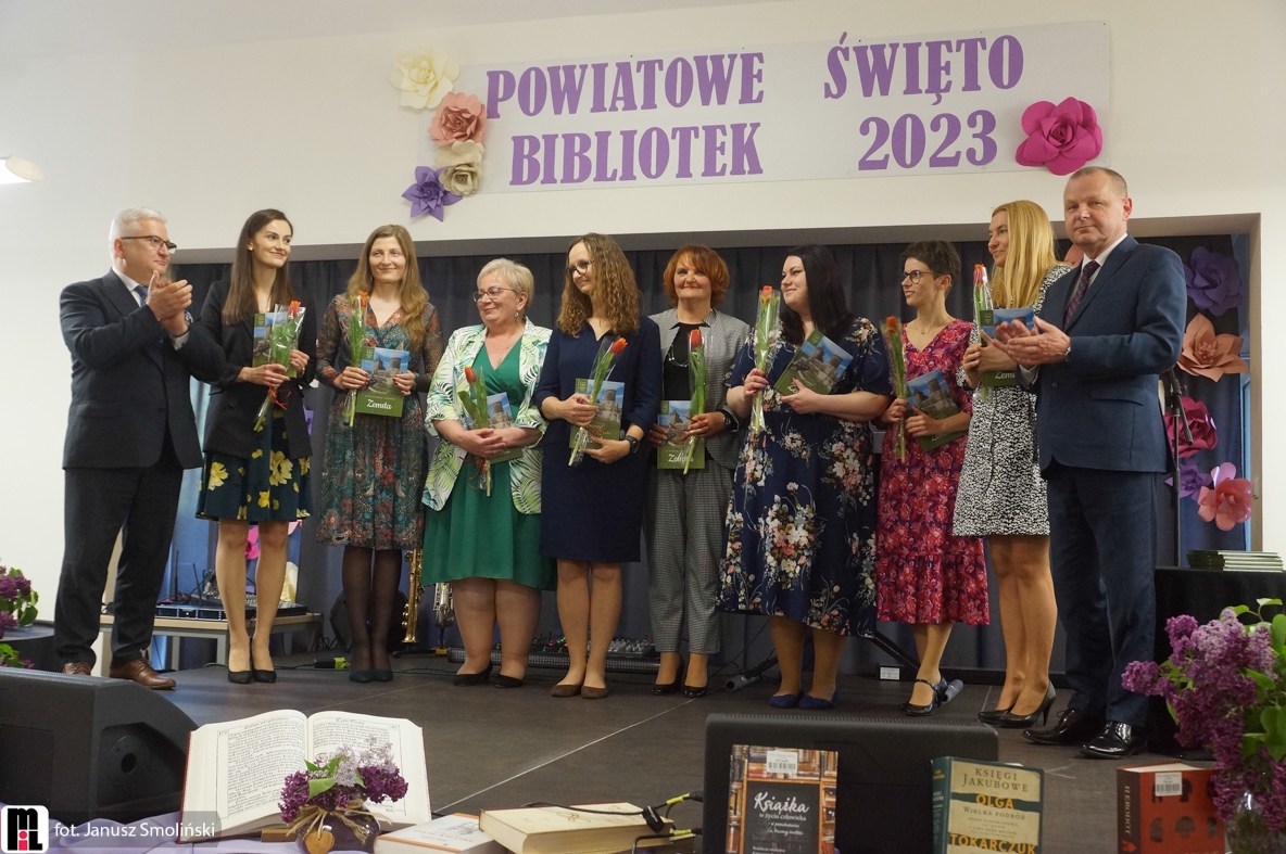 powiatowy-dzien-bibliotek-100