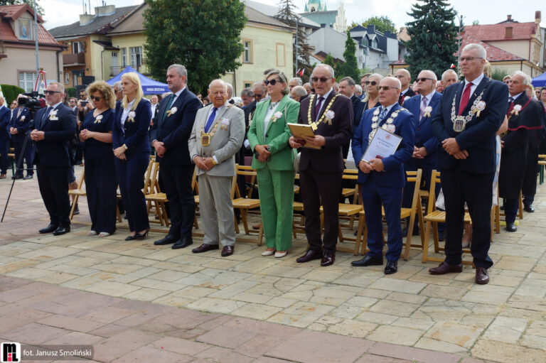 XXV Diecezjalne Święto Chleba w Brzesku. Jubileusze, Szable Kilińskiego i spotkanie rzemieślników