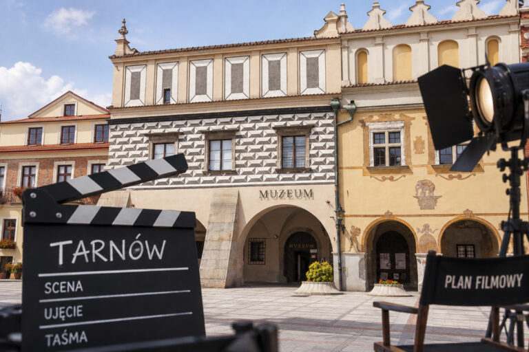 Tarnów planem zdjęciowym „Nocy i dni”. Będzie casting na statystów